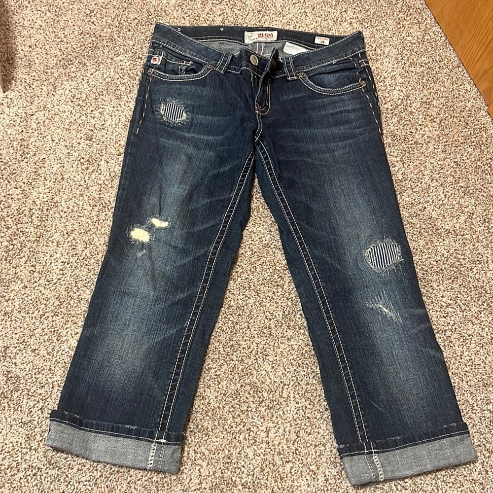 Mek women’s capris